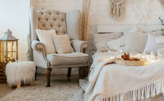 Jak renowacja tapicerki meblowej wpływa na wartość antyków?