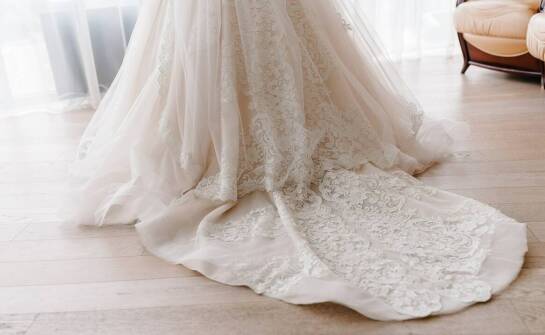 Dlaczego sukienka Bianca cieszy się popularnością wśród polskich klientek?