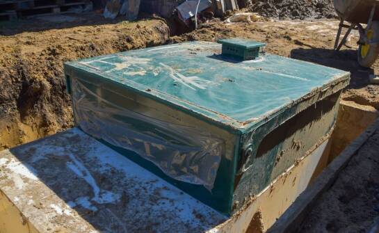 Jakie są najważniejsze aspekty prawne związane z montażem szamb betonowych w Dolnym Śląsku?