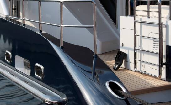 Jakie są najczęstsze błędy przy wyborze i montażu relingów?