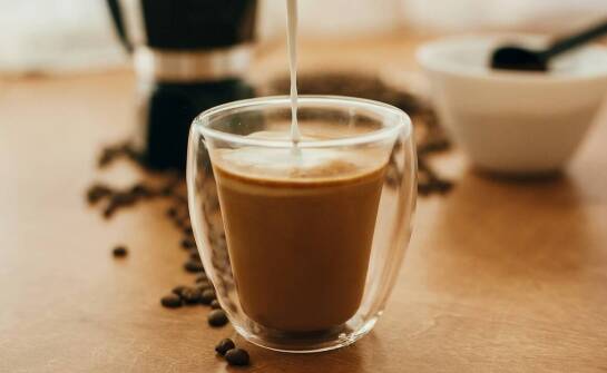 Dlaczego miłośnicy intensywnych smaków wybierają kawę Lavazza Espresso Italiano?