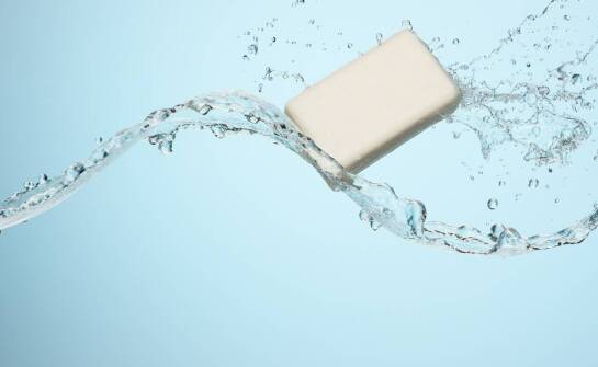 Jak mydło w płynie z nanosrebrem chroni skórę przed podrażnieniami?