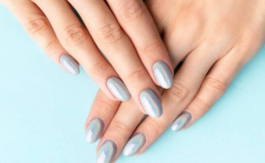 Jak manicure tytanowy wspiera zdrowie paznokci?