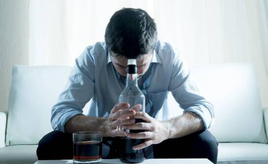 Jakie są najczęstsze przyczyny uzależnień i jak je leczyć?