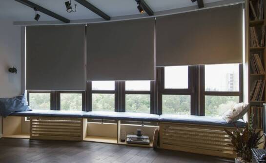 Lamele okienne w kuchni – praktyczne i stylowe rozwiązania