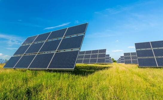 Rola magazynów energii w optymalizacji działania farm fotowoltaicznych