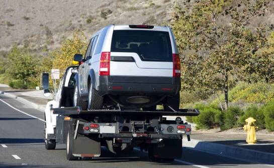 Jak wygląda proces autoholowania w Szczecinie w przypadku nagłej awarii?
