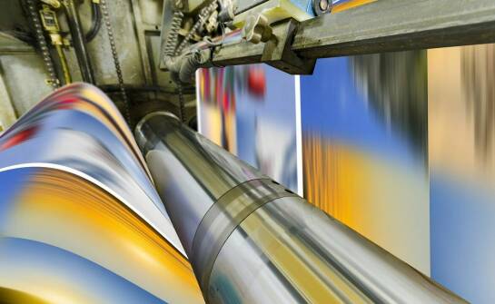 Wpływ zaawansowanego parku maszynowego na jakość produkcji w drukarni sosnowiec