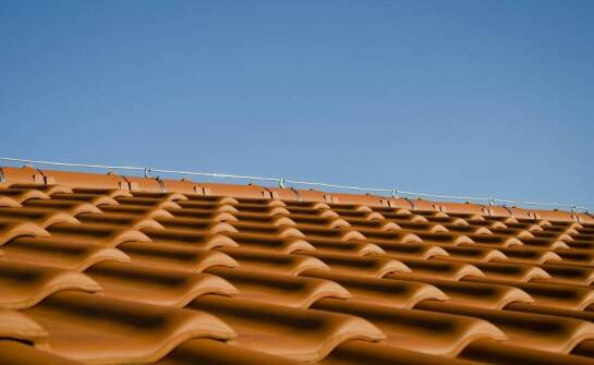 Wpływ profesjonalnego doradztwa dekarskiego na wybór pokrycia dachowego