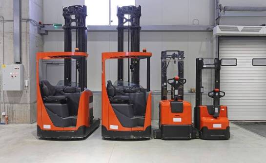 Jakie technologie wspierają nowoczesne zarządzanie flotą sztaplarek?