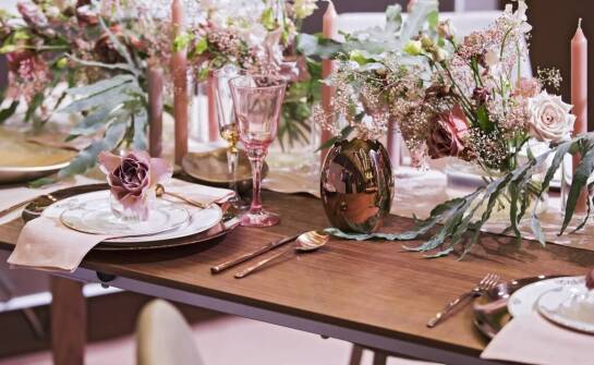 Florystyka okolicznościowa Otwock: jak podkreślić charakter uroczystości rodzinnych