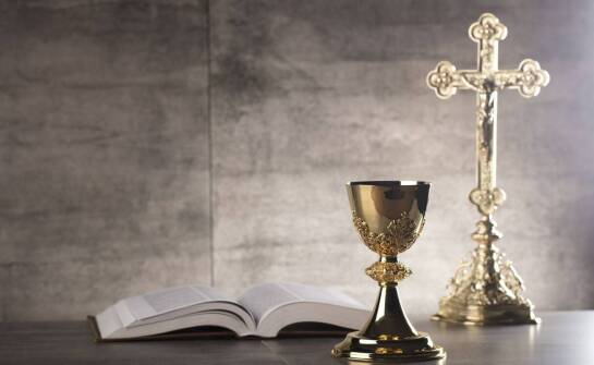 Jak hostie wpływają na celebrację Eucharystii?