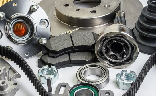 Zestawy naprawcze do zacisków hamulcowych – kiedy warto z nich skorzystać?