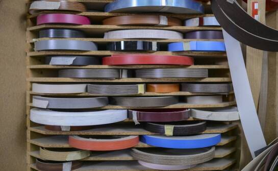 Jakie standardy jakości obowiązują przy produkcji taśm opakowaniowych?