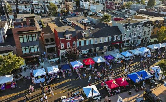 Automaty vendingowe zewnętrzne – nowoczesne rozwiązania dla eventów i festiwali