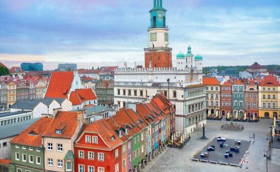 Jak dopasować reklamę świetlną do specyfiki branży w Poznaniu?