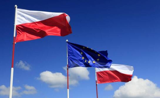 Czym charakteryzują się wysokiej jakości maszty flagowe dostępne w Gdańsku?