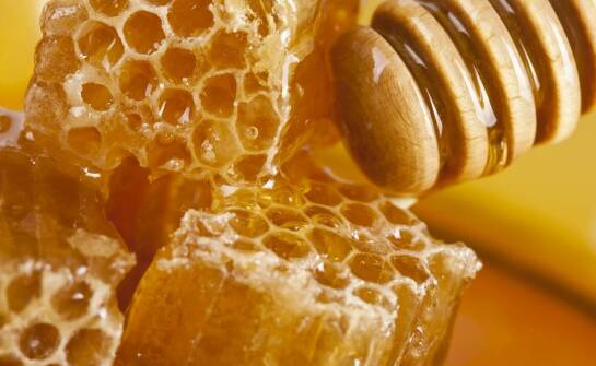 Zastosowanie wypełnień plaster miodu w magazynowaniu produktów spożywczych