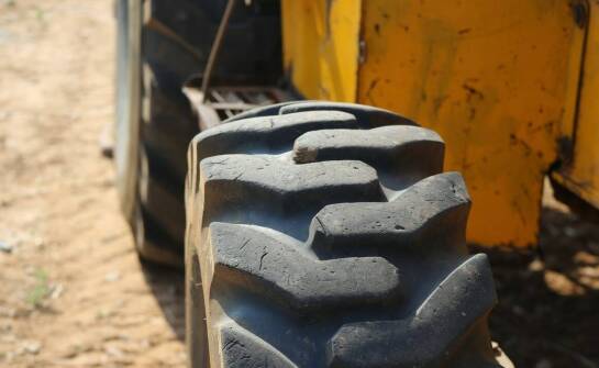 Opony rolnicze: jak dbać o ich stan techniczny?