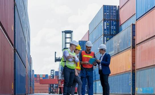 Dlaczego warto nawiązać kontakt z agencją pracy specjalizującą się w sektorze logistyki?