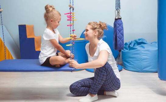 Rola specjalistycznej gimnastyki w rozwoju dzieci z autyzmem w przedszkolu