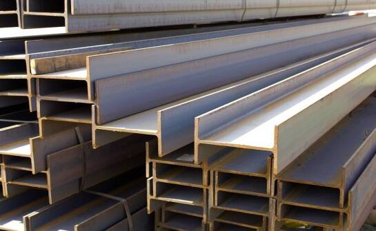 Zastosowanie słupów stalowych w ochronie środowiska