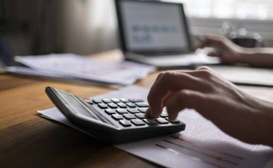 Profesjonalne prowadzenie ksiąg handlowych - klucz do sukcesu przedsiębiorstw