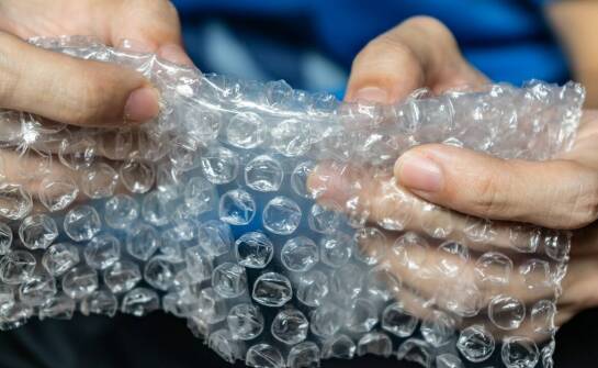 Bąbelkowe koperty – jakie są ich główne zalety i ograniczenia?