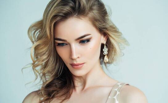 Kolczyki kółka z chirurgicznej stali – doskonałe uzupełnienie każdej stylizacji