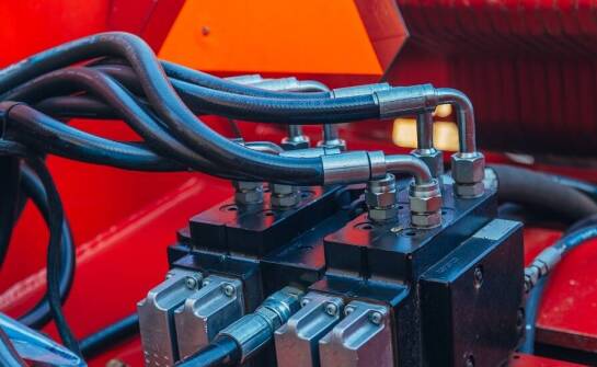 Regeneracja akumulatorów hydraulicznych – kiedy jest konieczna?