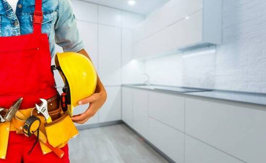 Ekologiczne remontowe usługi – jak wyremontować dom i płacić niższe rachunki?