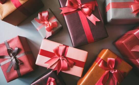 Czy urodzinowe cukierki z nadrukiem mogą być częścią prezentu?