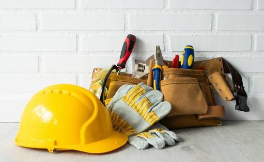 Jak wybrać odpowiednie robocze rękawice do pracy na farmie?