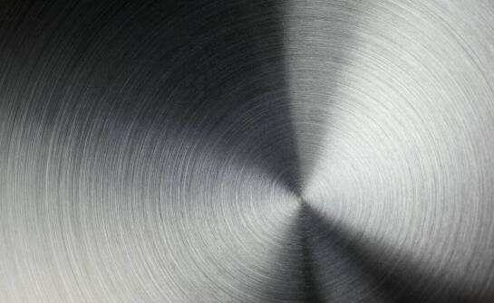 Galwanizacja srebra – co sprawia, że jest tak popularna w przemyśle?