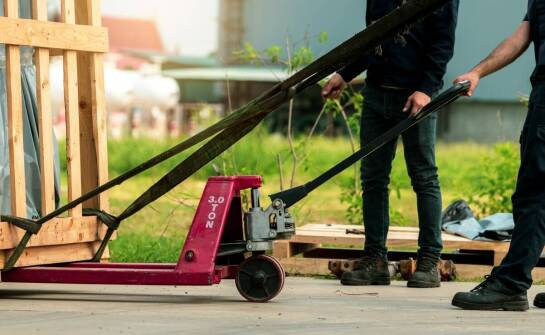 W jaki sposób wynajem paleciaków może wspierać projekty budowlane?