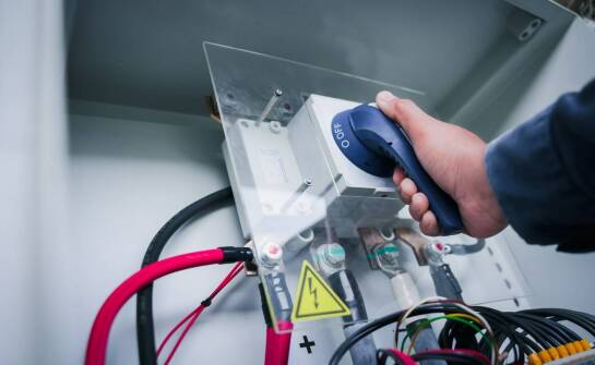 Kluczowe aspekty efektywności pracy z ultradźwiękowymi ręcznymi zgrzewarkami