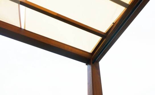 Nowoczesne technologie w produkcji tarasowych zadaszeń z użyciem systemu Fastlock