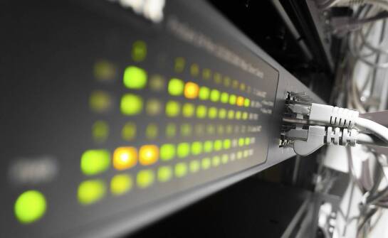 Rola wtyczki XLR w systemach konferencyjnych i jej wpływ na jakość dźwięku