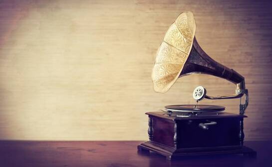 Narzędzia do nauki fizyki – czy elektrostatyczna maszyna jest niezbędna?