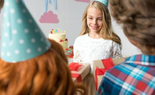 Wybór tematu na urodziny dla dziewczynki – jak dopasować go do zainteresowań?