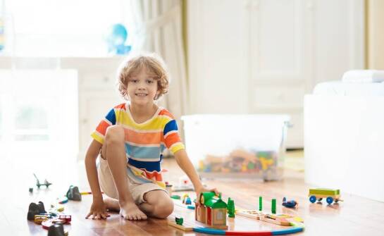 Rola zabawek w rozwijaniu manualnych umiejętności u czterolatków
