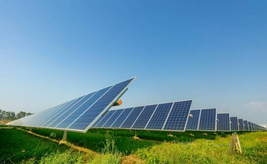 W jaki sposób efektywne wykorzystanie energii wpływa na środowisko?