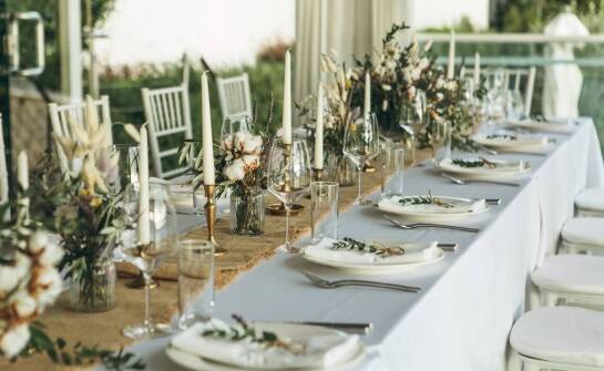 Ślub na Kaszubach – jak połączyć tradycję z nowoczesnością w organizacji tej ceremonii