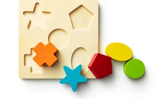 Dlaczego tematyczne puzzle są doskonałym narzędziem edukacyjnym dla chłopców?