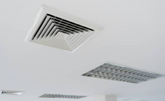 Klimatyzacja w komercyjnych obiektach – jakie rozwiązania są najskuteczniejsze?