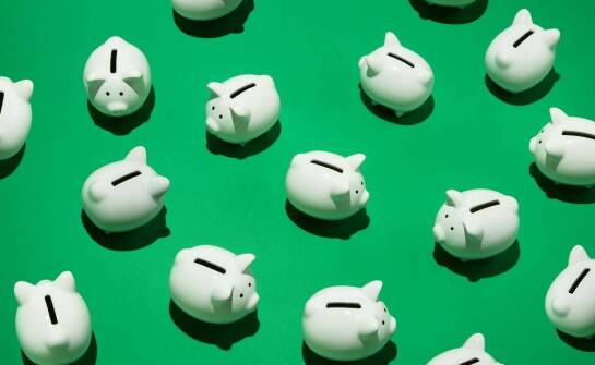 Jak dobrać odpowiednie kolory do skarbonki Supreme, by wzmocnić przekaz marki?