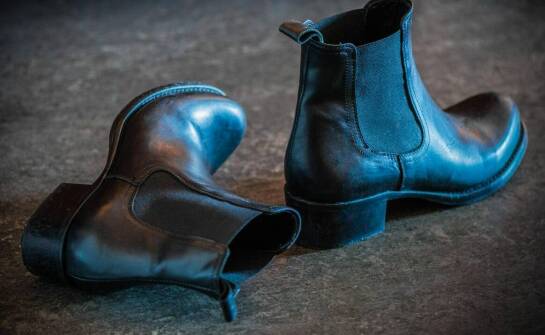 Trendy na nadchodzący sezon: dlaczego warto inwestować w woskowane męskie spodnie?