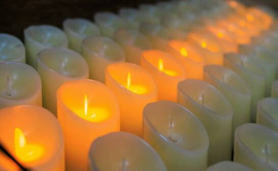 Jak zapachowe świece mogą zwiększyć zaangażowanie klientów podczas eventów?