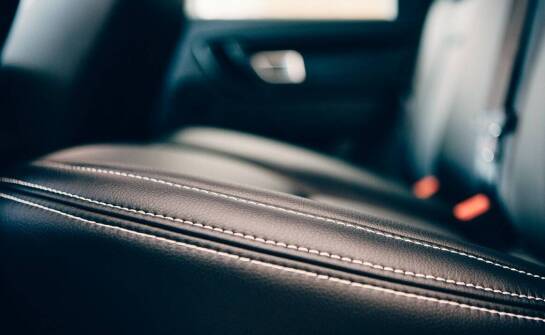 Jak nasze busy są wyposażone, aby zapewnić najwyższy komfort w podróży?