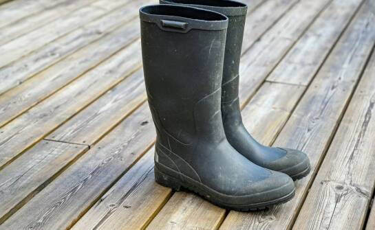 Jak ocieplane spodnie robocze z polarem chronią przed zimnem i wilgocią?